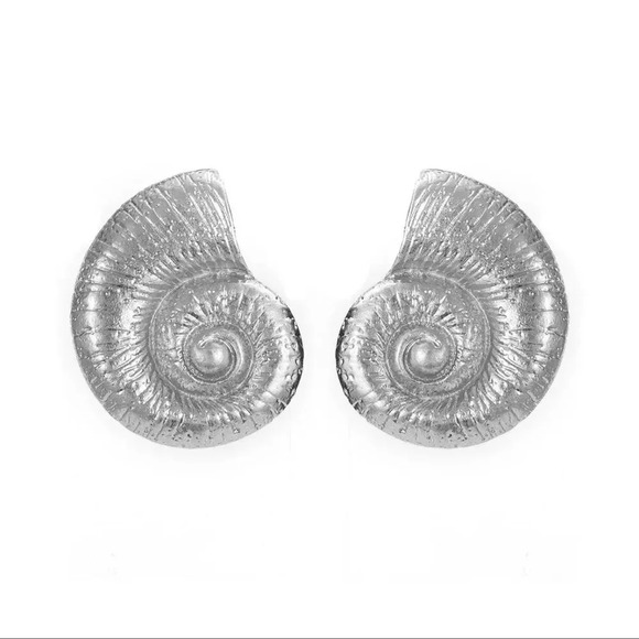 Zara Golden Seashell Earrings - Picture 8 of 17